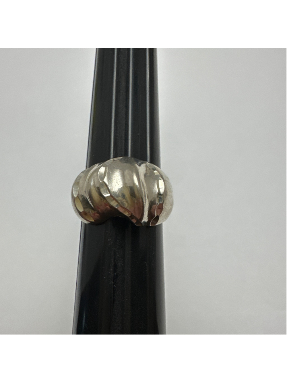 Women's ISC Sterling Silver Textured Band Ring Size 6.5